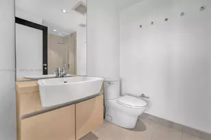 200 Biscayne Blvd Way, Miami, FL 33131 - Photo 20