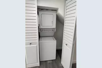 11163 NW 7th St #104, Miami, FL 33172 - Photo 14