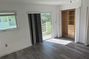 11163 NW 7th St, Miami, FL 33172 - Photo 32