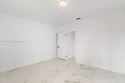 988 NW 10th St, Hallandale Beach, FL 33009 - Photo 36