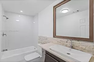 988 NW 10th St, Hallandale Beach, FL 33009 - Photo 16