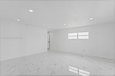 988 NW 10th St, Hallandale Beach, FL 33009 - Photo 20
