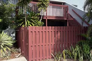 17 Crossings Cir, Boynton Beach, FL 33435 - Photo 2