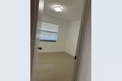 10027 Winding Lake Rd #103, Sunrise, FL 33351 - Photo 6