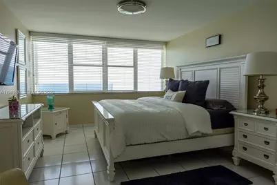 3140 S Ocean Dr #1705, Hallandale Beach, FL 33009 - Photo 14