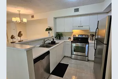 111 Yacht Club Way #106, Hypoluxo, FL 33462 - Photo 4