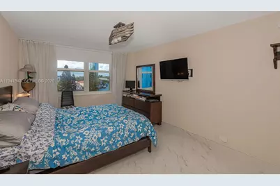 301 174th St #619, Sunny Isles Beach, FL 33160 - Photo 20