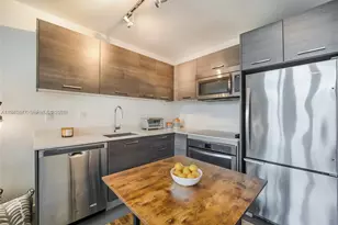 151 SE 1st St, Miami, FL 33131 - Photo 2