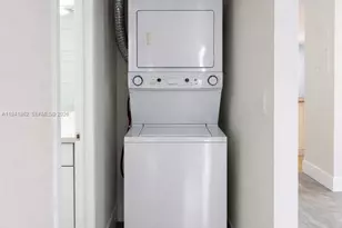 8851 NW 119th St, Hialeah Gardens, FL 33018 - Photo 6