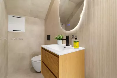 435 W 43rd St, Miami Beach, FL 33140 - Photo 12