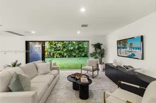 435 W 43rd St, Miami Beach, FL 33140 - Photo 4