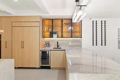 435 W 43rd St, Miami Beach, FL 33140 - Photo 12