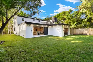 435 W 43rd St, Miami Beach, FL 33140 - Photo 2