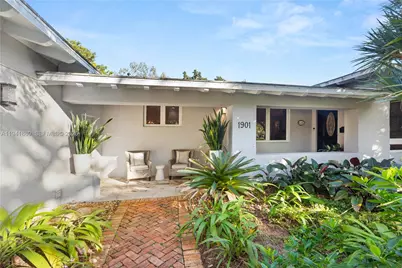 1901 Country Club Prado, Coral Gables, FL 33134 - Photo 2