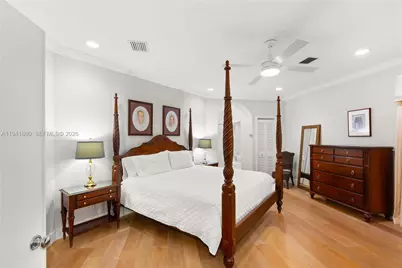 1901 Country Club Prado, Coral Gables, FL 33134 - Photo 20