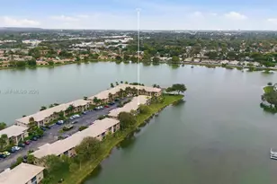 5501 Lakeside Dr, Margate, FL 33063 - Photo 32