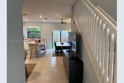 887 NE 211th St, Miami, FL 33179 - Photo 12