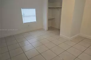 1645 Lauderdale Manor Dr, Fort Lauderdale, FL 33311 - Photo 14