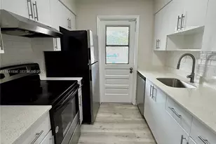 921 SW 74th Terrace, North Lauderdale, FL 33068 - Photo 2