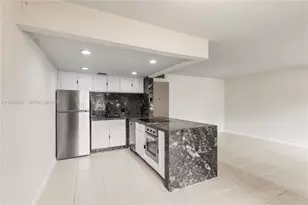 251 SW 132nd Way, Pembroke Pines, FL 33027 - Photo 4