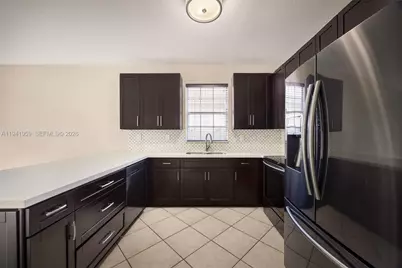 15963 SW 99th Ln, Miami, FL 33196 - Photo 4