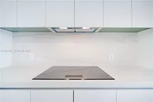 700 NE 24th St, Miami, FL 33137 - Photo 6