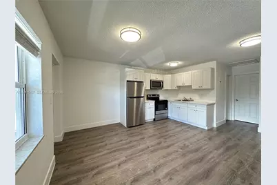 3660 NE 11th Ave #6, Oakland Park, FL 33334 - Photo 2