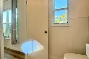 4035 N Meridian Ave, Miami Beach, FL 33140 - Photo 20