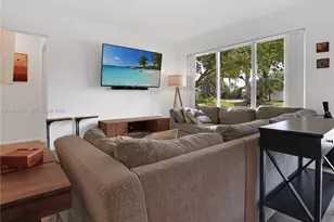 1561 NE 47th St, Oakland Park, FL 33334 - Photo 6