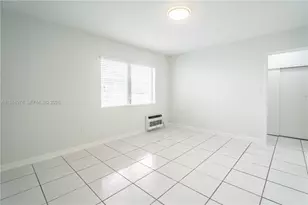7931 East Dr, North Bay Village, FL 33141 - Photo 16