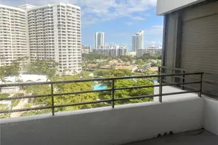 [Address not provided], Hallandale Beach, FL 33009 - Photo 12