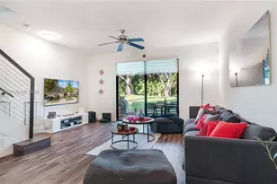 3889 Tree Top Dr, Weston, FL 33332 - Photo 4