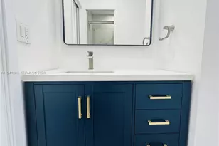 7157 W 19th Ct, Hialeah, FL 33014 - Photo 28