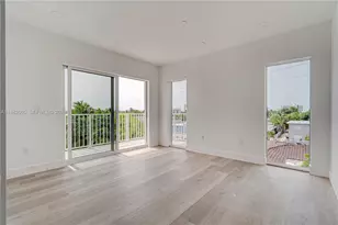 816 84th St, Miami Beach, FL 33141 - Photo 16