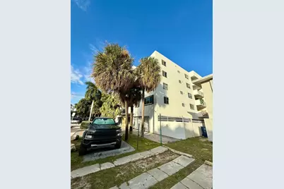 1605 Bay Rd #407, Miami Beach, FL 33139 - Photo 32