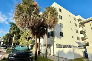 1605 Bay Rd, Miami Beach, FL 33139 - Photo 32