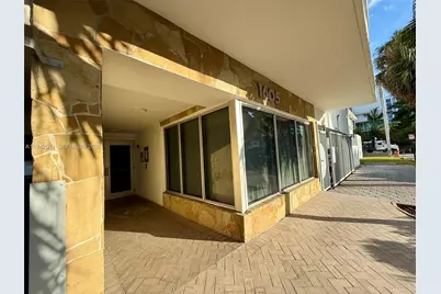 1605 Bay Rd #407, Miami Beach, FL 33139 - Photo 2