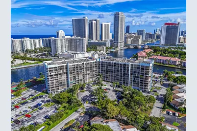 200 Leslie Dr #524, Hallandale Beach, FL 33009 - Photo 8
