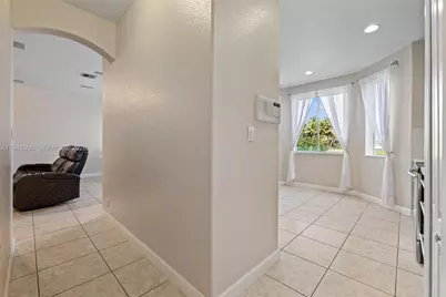 16301 SW 70th St, Miami, FL 33193 - Photo 10