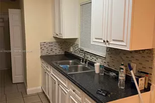 304 NW 6th Ave, Boynton Beach, FL 33435 - Photo 10