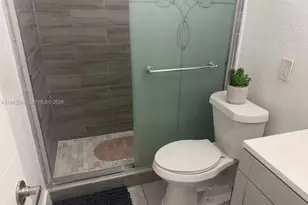 412 W 15th St, Hialeah, FL 33010 - Photo 24