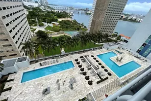 325 S Biscayne Blvd, Miami, FL 33131 - Photo 12