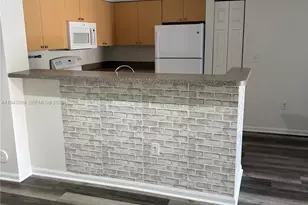 8050 N Nob Hill Rd, Tamarac, FL 33321 - Photo 14