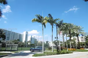 301 174th St, Sunny Isles Beach, FL 33160 - Photo 44