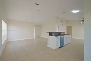 7525 SW 7th Pl, North Lauderdale, FL 33068 - Photo 4