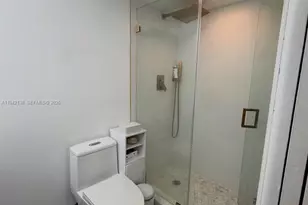 420 NE 12th Ave, Hallandale Beach, FL 33009 - Photo 8