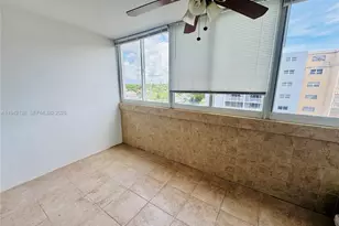 420 NE 12th Ave, Hallandale Beach, FL 33009 - Photo 16