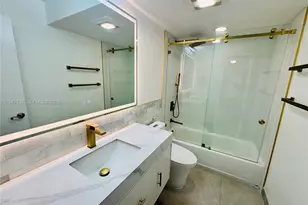 420 NE 12th Ave, Hallandale Beach, FL 33009 - Photo 12