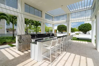 6348 NW 104th Ct, Doral, FL 33178 - Photo 6