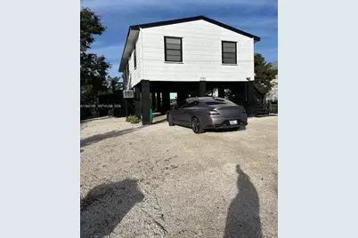 74 Pelican Ln, Big Pine Key, FL 33043 - Photo 1